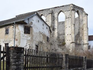 Torzo kostela svatého Ondřeje.