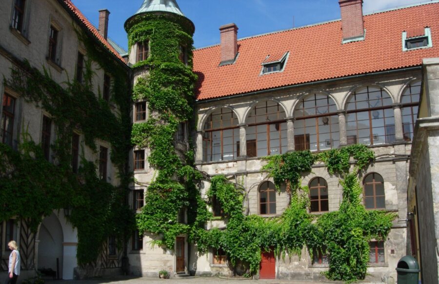 Nádvoří zámku. Foto: Anna Petruželková