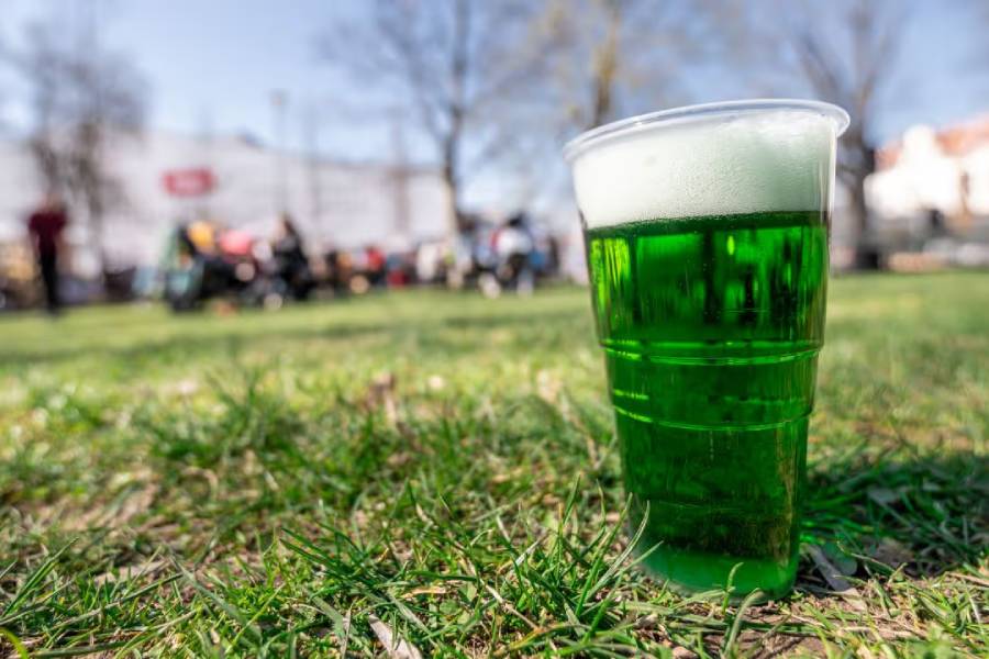 Zelené pivo nesmí chybět. Zdroj: Brána Jihlavy
