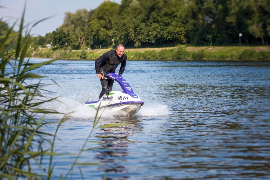 Festival Lodě na Labi přináší bohatý program plný vodních sportů, adrenalinu a vyhlídkových plaveb. Zdroj: PRUH POLABÍ