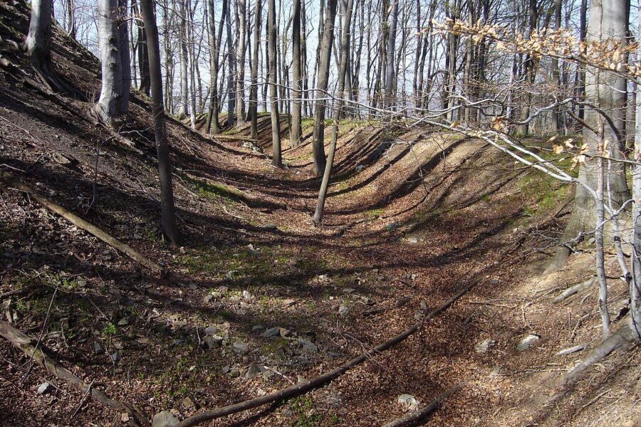 Bývalý hradní příkop.