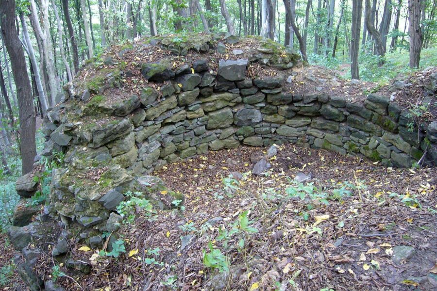 Bašta v předhradí.