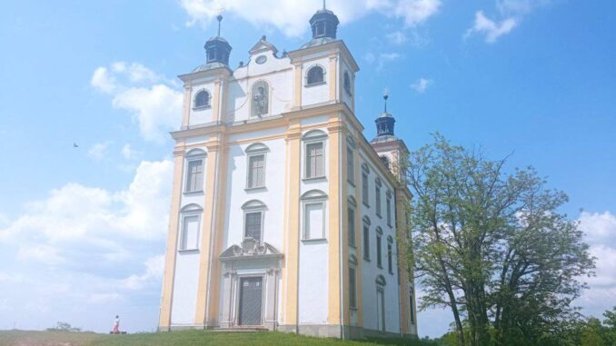 Poutní kaple sv. Floriána. Foto: Holka na vandru
