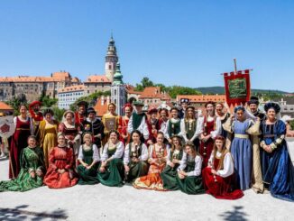 Slavnosti pětilisté růže jsou velkolepé městské historické slavnosti v Českém Krumlově. Foto: Lubor Mrázek. Zdroj: Městské divadlo Český Krumlov