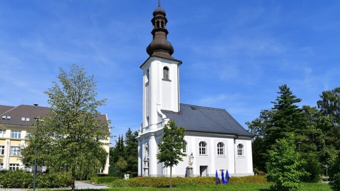 Foto: Foto: Kostel sv. Marka, Karviná. Zdroj foto: https://commons.wikimedia.org/Ruzpol/ CC BY-SA 1.00
