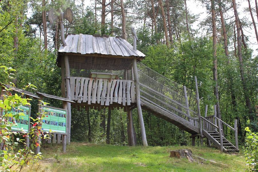 Petrovická naučná stezka. Zdroj: Richenza, CC BY-SA 3.0, Wikimedia Commons