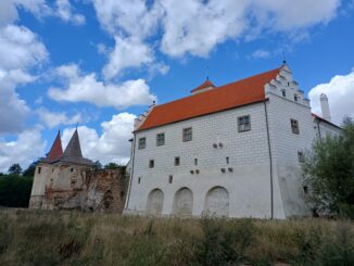Zámek a opevnění v Červené Řečici. Foto: Anna Petruželková